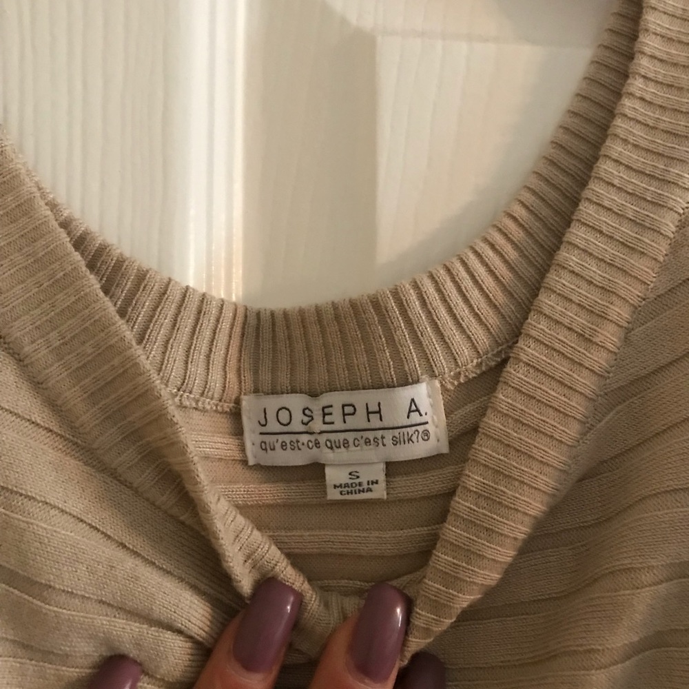 Sweater - Picture 4 of 4